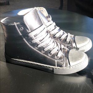 Silver high tops 🖤